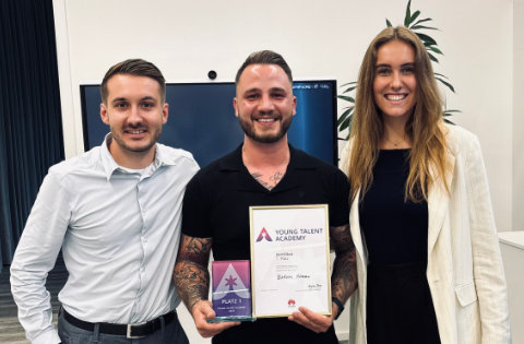 Bester der Huawei Young Talent Academy
